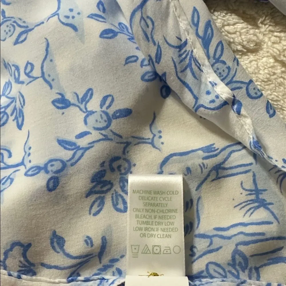 Lilly Pulitzer Natalie Resort White Blue Button Front Tab Sleeve Cover Up